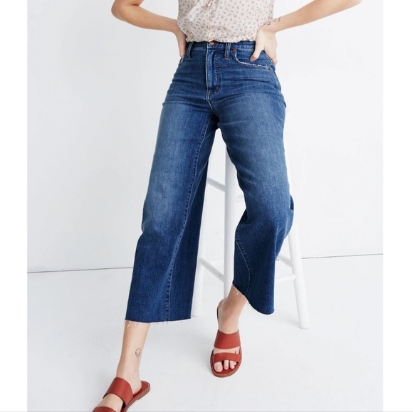 Madewell Pants - Madewell Wide-Leg Crop Jeans in Frida Wash womens Size 24